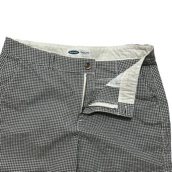 Old Navy Womens Everyday Short 14 Black Gingham High Rise‎ Seersucker Preppy - Picture 5 of 7